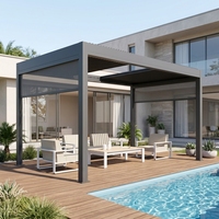 Pergola bioclimatique de luxe en aluminium Builite avec système de toit à lames motorisées rétractables et gouttières intégrées