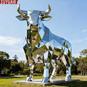 Scultura di Toro in Acciaio Inossidabile per Decorazione Giardino, Arte Geometrica Intagliata, Colore e Dimensioni Personalizzabili - Product Image 1