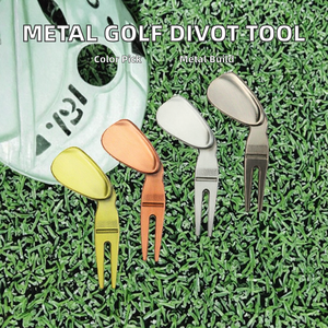 Outil de réparation de divots créatif en métal en forme de club de golf avec options pour gazon vert - Product Image 2