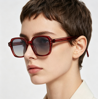 Lunettes de soleil unisexes personnalisées OEM, protection UV400, monture intégrale, légères, durables, verres en PC, confortables, mode, utilisation en extérieur
