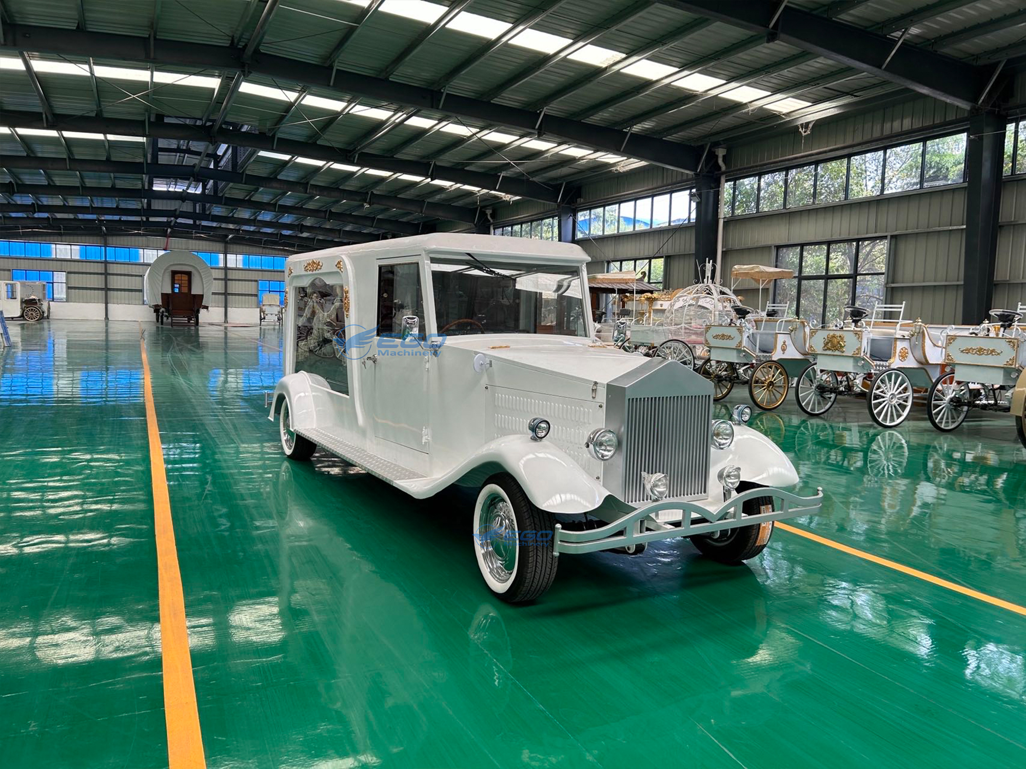 What is the Car That Carries Coffins: Unveiling the Hearse Mystery