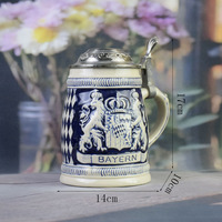 Chope à bière classique en porcelaine Bavaria Bayern - Capacité 700 ml - Motif d'écusson de lion 3D - Poignée à motif diamant - Écologique - Bière allemande