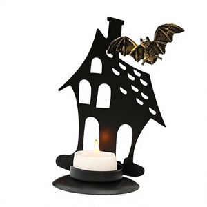 Porte-bougie chauffe-plat en fer noir motif chauve-souris pour décorations d'Halloween maison et maison hantée - Product Image 1