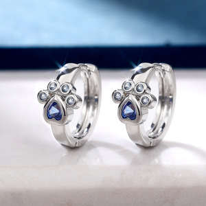 Orecchini a polsino da donna con zampa di gatto, blu, alla moda, gioielli dolci e trendy, accessorio minimalista per uso quotidiano - Product Image 1