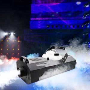 High Output Heavy-duty Fog Generator Black Aluminum Alloy Shell <b>Remote</b> <b>Control</b> Twelve DMX Channels Wide Voltage European <b>Plug</b> - Product Image 4
