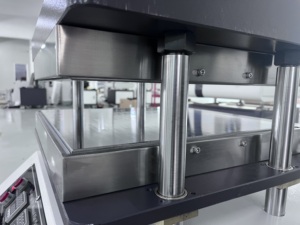 Tùy chỉnh 10t 20t 30t nhỏ gọn Hướng dẫn sử dụng máy ép nóng thủy lực lưu hóa Máy ép - Product Image 3