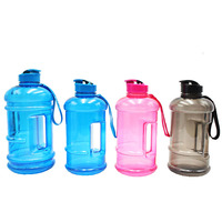Bouteille d'eau en plastique tendance de 1,5 L, idéale pour diverses activités de plein air, pratique et saine