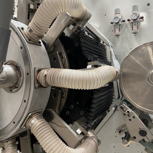 Welldone Automatische Maschine zur Herstellung von Damen binden mit Slip Liner Wickel maschine Lady <span class=keywords><strong>Pad</strong></span> Maschinen - Product Image 4