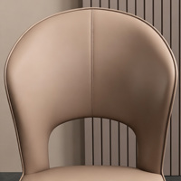 Chaise de salle à manger moderne en cuir à dossier creux motif patte de chat, chaise d'appoint rembourrée avec pieds en métal noir pour salle à manger, cuisine, appartement