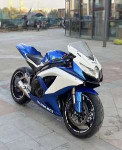 <span class=keywords><strong>Suzuki</strong></span> <span class=keywords><strong>GSX600</strong></span> : Moteur 4 cylindres en ligne DOHC de 599 cm³ + 133 ch de puissance + 6,93 kg-m de couple, moto sportive prête pour la course - Product Image 2