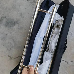 Instrumento <span class=keywords><strong>de</strong></span> Trombón Tipo <span class=keywords><strong>de</strong></span> rendimiento Instrumento <span class=keywords><strong>de</strong></span> trompeta genuino Medio C Instrumento <span class=keywords><strong>de</strong></span> trompeta <span class=keywords><strong>de</strong></span> llave plana Niños y adultos Latón - Product Image 2