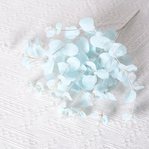 Plante Artificielle 16 Branches Feuilles d'Eucalyptus Feuilles <span class=keywords><strong>de</strong></span> Monnaie Feuilles <span class=keywords><strong>de</strong></span> Pomme Lot <span class=keywords><strong>de</strong></span> Plantes Vertes Accessoires Mariage Utilisation Extérieure - Product Image 6
