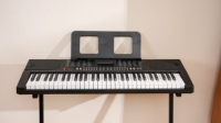 Factory Direct High Quality 61-Key Electronic Piano Plastic Musical Instrument with Teaching Function for Beginner Musicians