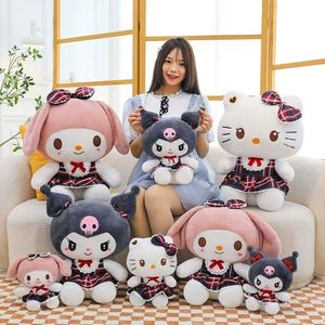 Muñeca Kuromied de la Academia de Moda, Peluche de Gato KT de la Academia de Moda, Muñeca Meiledied de la Academia de Moda - Product Image 5
