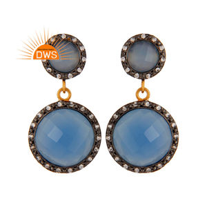 Boucles d'oreilles pendantes en argent plaqué or indien pour femme, avec pierre de calcédoine bleue, par un fournisseur de bijoux de créateur - Product Image 1