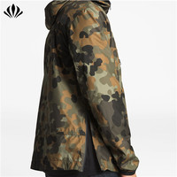 Nouvelle Ligne – Veste Anorak Homme Personnalisée avec Logo, Fermeture Éclair Latérale, Capuche, Poche Poitrine, Coupe-Vent Camouflage pour Course à Pied