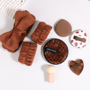 Set <span class=keywords><strong>de</strong></span> 9 Piezas para Spa: Pulsera, Diadema, Paño Desmaquillante, Esponja <span class=keywords><strong>de</strong></span> Maquillaje, Regalo para Niñas, Set <span class=keywords><strong>de</strong></span> Cuidado <span class=keywords><strong>de</strong></span> Belleza <span class=keywords><strong>de</strong></span> Microfibra Rosa, Venta al Por Mayor - Product Image 1