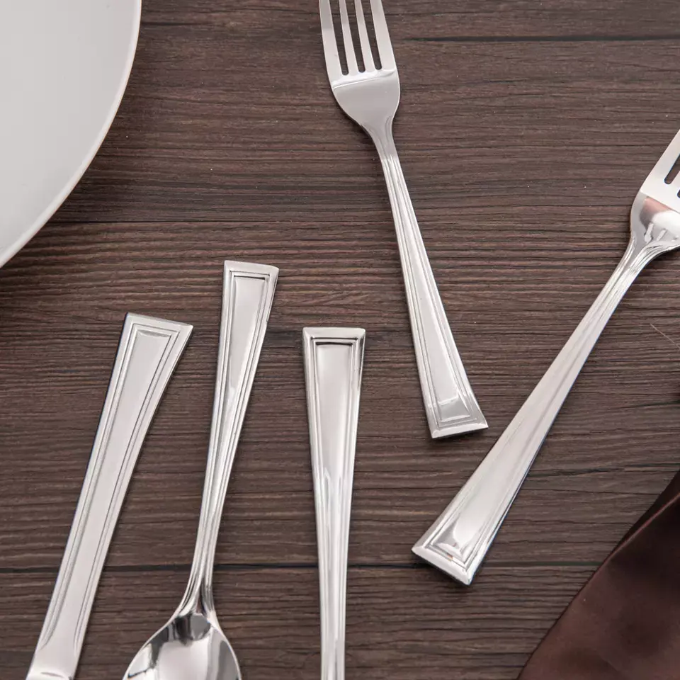 Grosir profesional Cina Royal kelas baja nirkarat sendok garpu Set untuk rumah restoran