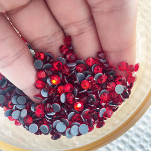 Yantuo พลอยเทียมติดพลอยเทียมคละขนาดประกายสำหรับงานฝีมือผ้าที่สร้างสรรค์ - Product Image 1