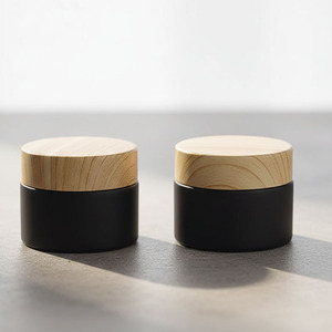 Tarro Cosmético de Vidrio Negro de Lujo en Oferta con Tapa de Madera Natural para Crema, Bálsamo, Mascarilla, Envase para Cuidado de la Piel - Product Image 6