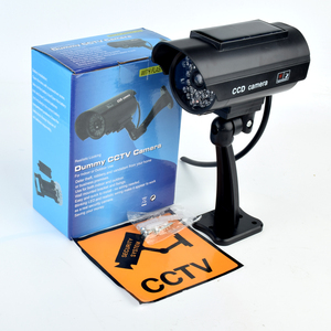 Caméra de surveillance factice solaire 05CCTV pour extérieur, caméra de simulation CCTV, protection de sécurité domestique, type <span class=keywords><strong>bullet</strong></span> avec lumière LED clignotante - Product Image 4
