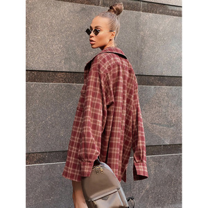 2025 autunno e inverno nuovo arrivo <span class=keywords><strong>camicia</strong></span> allentata stile stile rosso mattone stile <span class=keywords><strong>camicia</strong></span> <span class=keywords><strong>a</strong></span> <span class=keywords><strong>quadri</strong></span> abbigliamento <span class=keywords><strong>donna</strong></span> - Product Image 4