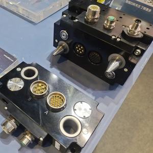 Conector de Combinación de Energía Guide Energy Docking LT-F31C, Conector de Señal Mediana, Enchufe Rápido de Gas y Electricidad, Fabricado en LT F31C - Product Image 1