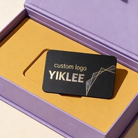 Boîte en carton magnétique à rabat personnalisée pour carte-cadeau, carte de crédit, emballage de luxe pour carte VIP RFID, logo en estampage à chaud