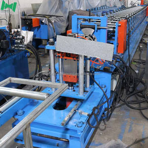 उच्च गुणवत्ता वाले स्टील सौर पैनल फ्रेम रोल बनाने की मशीन 380v के लिए गियर असर मोटर और पंप के साथ मशीन - Product Image 3