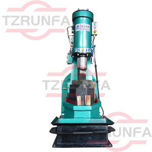 <span class=keywords><strong>Marteau</strong></span> <span class=keywords><strong>de</strong></span> <span class=keywords><strong>forge</strong></span> électrique pour la fabrication <span class=keywords><strong>de</strong></span> couteaux BlackSmith C41-55KG - Product Image 5