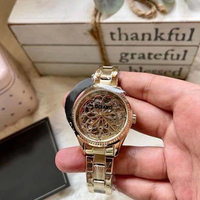 Jam Tangan Wanita Quartz High-End untuk Bisnis Fashion, Desain Hollow Elegan, Bahan Stainless Steel, Kristal Safir, Tahan Air 30M, 20mm