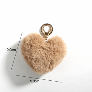 מחזיק מפתחות בצורת לב 10 ס\\\"מ, פונפון פרוותי דמוי ארנב, מחזיק מפתחות רך ונעים, מחזיקי מפתחות פונפון - Product Image 2