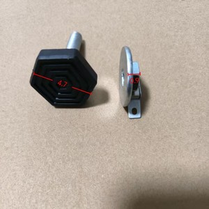 สกรูปรับระดับเครื่องซักผ้า 4.3 มม. หัวพลาสติก สำหรับใช้ในบ้าน - Product Image 2