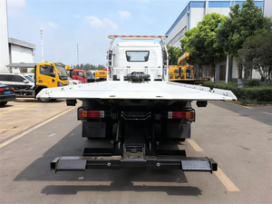 Camion de dépannage à plateau plat FAW 4X2 avec treuil hydraulique pour les services de <span class=keywords><strong>remorquage</strong></span> de véhicules en panne - Product Image 6