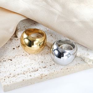 Nouvelles bagues plaquées or 18 carats, étanches, en acier inoxydable, bijoux géométriques brillants et lisses, grandes et imposantes, pour femmes - Product Image 1