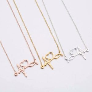 Collier Cœur Battant pour Amoureux, Bijou Cadeau, Chaîne Clavicule en Acier Inoxydable Plaqué Or, Pendentif Cœur - Product Image 2