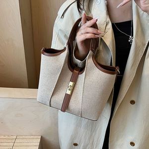 Sacs fourre-tout en PU Oxford de haute qualité avec fermeture éclair, grande capacité, pour femmes, pour le printemps, les voyages en plein air et le travail - Product Image 5