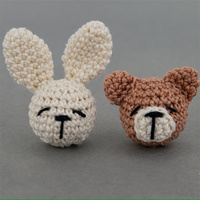 Chaîne de sucette pour bébé en crochet en gros, perles animales faites à la main, mini-boules animales en crochet, perles animales en bois personnalisées au crochet