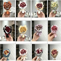 Mini Bouquet de Roses Séchées pour Grille d'Aération de Voiture, Décoration Automobile Premium à Base de Fleurs Stabilisées pour Aromathérapie, Désodorisant Personnalisé pour Voiture pour Femmes