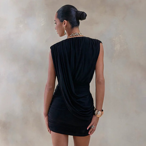 Robe de soirée pour femmes, couleur unie, col en V profond, sans manches, plissée, asymétrique, moulante, pour fêtes, banquets, scène - Product Image 4