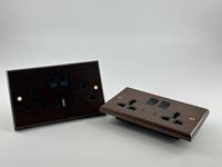 Enchufe Doble de Madera de Nogal Negro Estándar del Reino Unido de 13 A con Interruptor de Pared y Enchufe Eléctrico A+C para el Hogar y Hoteles