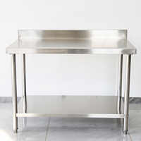 Table de travail de cuisine commerciale en acier inoxydable 304 de qualité supérieure, certifiée NSF, résistante à la corrosion, capacité de charge de 500 kg/m