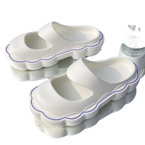 Mules décontractées pour filles, antidérapantes, design nuage, EVA, toutes saisons, pour la maison - Product Image 1