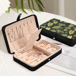 Portable Kalo Custom Design Small Hawaiian PU Leather Jewelry Box Zipper Closure Travel Storage Organizer for Lady's Jewelry - Product Image 6