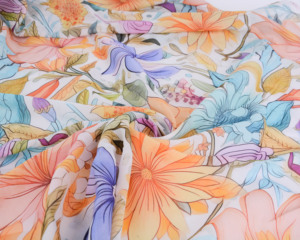 <span class=keywords><strong>Tissu</strong></span> floral <span class=keywords><strong>en</strong></span> voile de coton japonais imprimé numériquement sur mesure pour Toub Soudanais, Melehfa Mauritanien, Dirac Somalien Suisse, Lafaya - Product Image 6