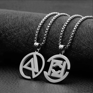 Moda Simples Cool <span class=keywords><strong>Rock</strong></span> Hip Hop Unisex Geométrica Irregular De Aço Inoxidável Colar De Pingente De Metal Para Homens E Mulheres - Product Image 3