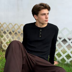 Camiseta de algodón 100% de gramaje pesado con textura gofrada, de manga larga, con detalles de botones, estilo diseñador, corte holgado informal para hombre TKAN1010D - Product Image 1