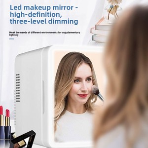 Mini Frigo Elettrico Portatile in Plastica, Silenzioso, Senza Ghiaccio, 4L, Alimentazione Solare, Efficienza Energetica Grado 1, per Auto, <span class=keywords><strong>Cosmetici</strong></span> e Cura della Pelle - Product Image 4