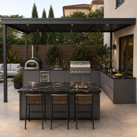 Système d'aménagement extérieur avec pergola motorisée et cuisine en acier inoxydable sur mesure pour les partenaires grossistes