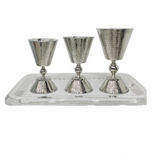 ชุดที่วางธูปโลหะแบบคลาสสิกสามชิ้น - Product Image 1